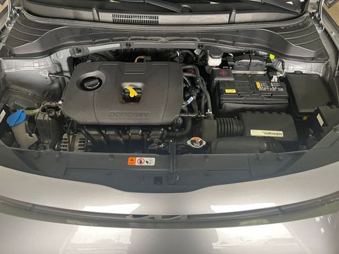 Used 2025 Kia Soul LX w/ LX Technology Package image 32