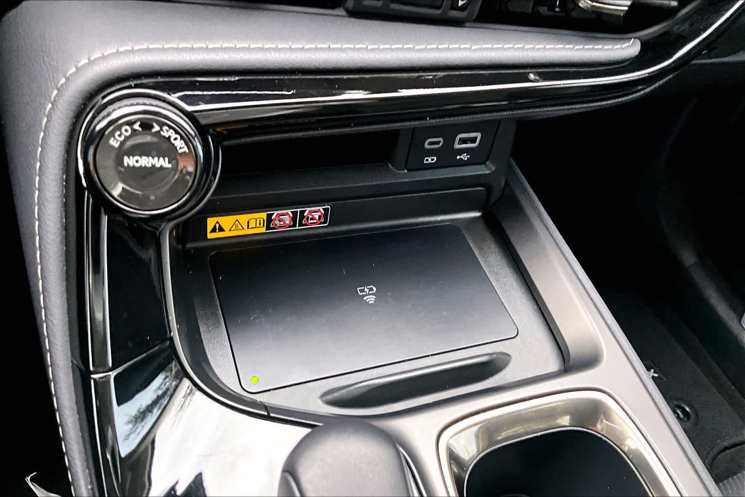 Used 2025 Lexus NX 250 FWD w/ Accessory Package (Z2) image 33
