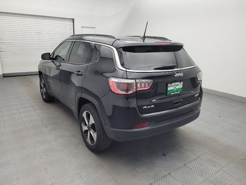 Used 2018 Jeep Compass Latitude w/ Popular Equipment Group AWD/4WD image 5