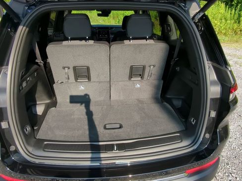 New 2025 Jeep Grand Cherokee L Laredo w/ Luxury Tech Group I image 25