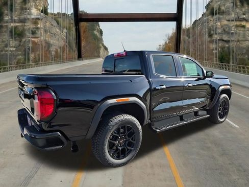 New 2026 GMC Canyon Denali w/ LPO, Denali Black Edition AWD/4WD image 10