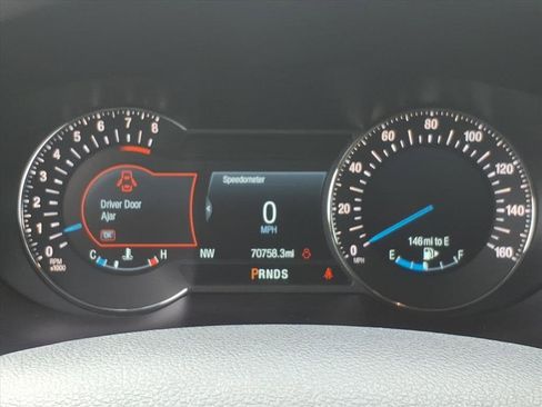 Used 2018 Ford Explorer Platinum image 16