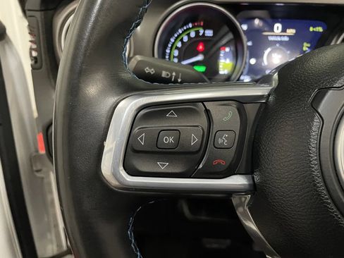Used 2022 Jeep Wrangler Unlimited Rubicon 4xe AWD/4WD image 23