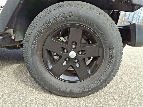 Used 2017 Jeep Wrangler Unlimited Sport w/ Quick Order Package 24S image 8