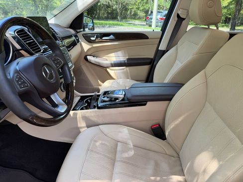 Used 2018 Mercedes-Benz GLE 350 image 17