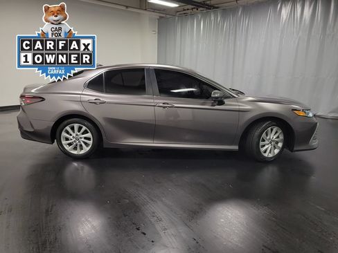 Used 2023 Toyota Camry LE FWD image 9