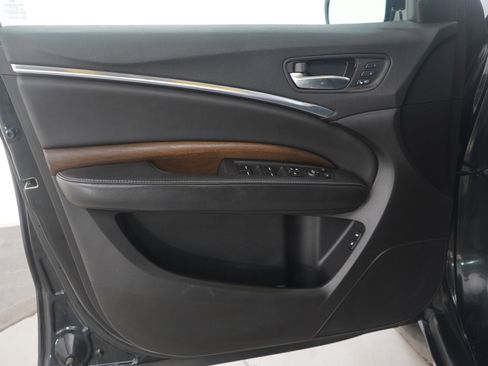 Used 2017 Acura MDX SH-AWD w/ Advance Package image 25