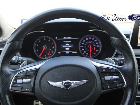 Used 2019 Genesis G70 2.0T Advanced w/ Sport Package image 9