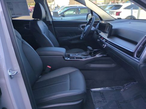 New 2025 Kia Sorento SX image 25