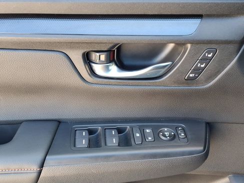 Used 2025 Honda CR-V Sport-L image 32