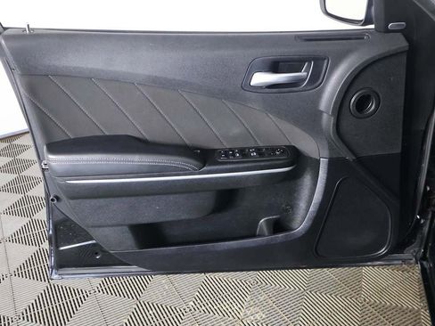 Used 2023 Dodge Charger SXT image 19