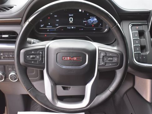 Used 2023 GMC Yukon XL SLE w/ Gmc Pro Safety Plus Package RWD image 21