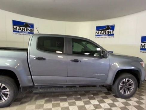 Used 2022 Chevrolet Colorado Z71 image 2