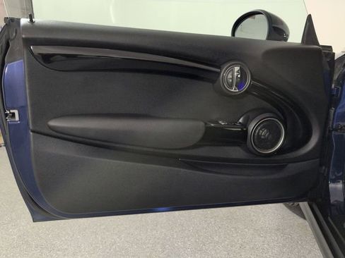 Used 2015 MINI Cooper S image 19