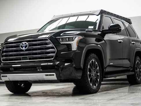 Used 2023 Toyota Sequoia Limited w/ Tow Technology Package AWD/4WD image 9