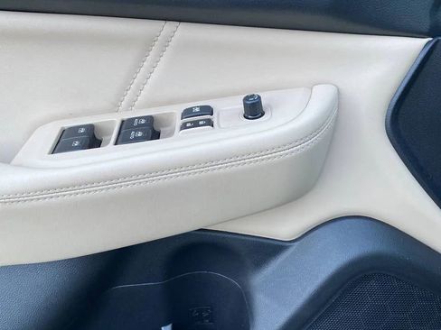Used 2019 Subaru Outback 2.5i Limited image 9