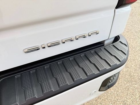 Used 2023 GMC Sierra 1500 Denali w/ Technology Package AWD/4WD image 35