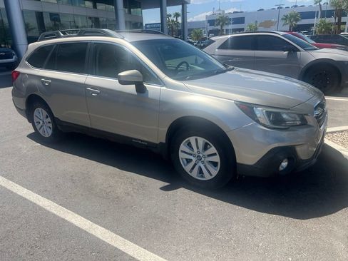 Used 2019 Subaru Outback 2.5i Premium AWD/4WD image 31