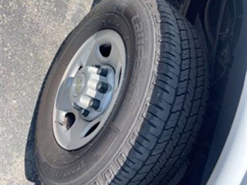 Used 2021 Chevrolet Express 2500 Extended w/ Driver Convenience Package image 12