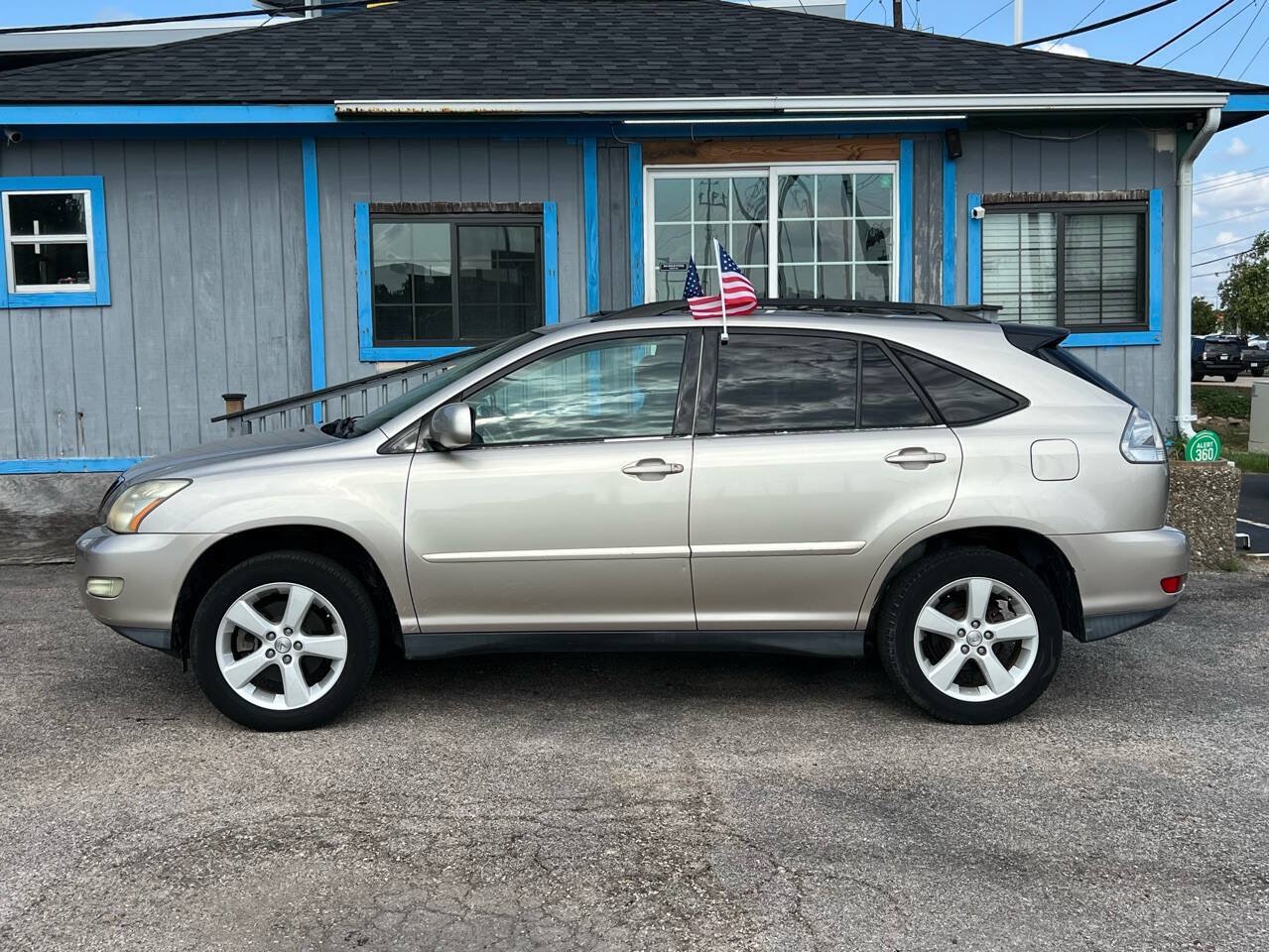 Used 2005 Lexus RX 330 FWD image 9