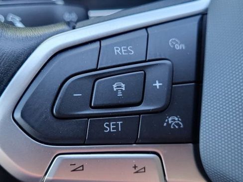 Used 2023 Volkswagen Jetta Sport FWD image 11