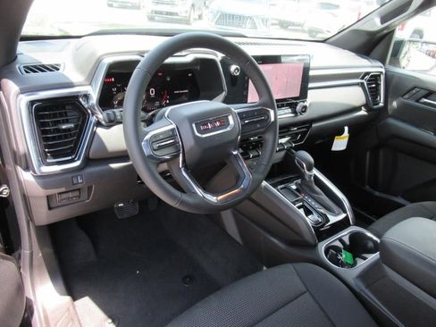 New 2025 GMC Canyon Elevation w/ Convenience Package image 15