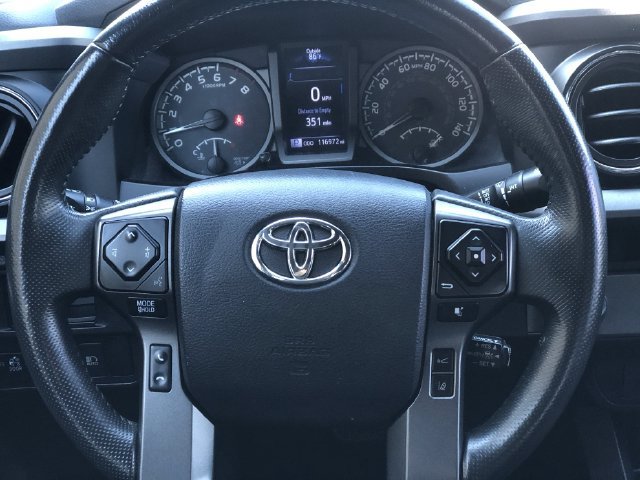 Used 2018 Toyota Tacoma TRD Sport RWD image 24