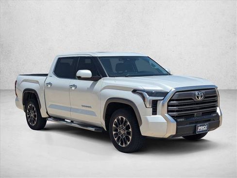 Used 2022 Toyota Tundra Limited RWD image 3