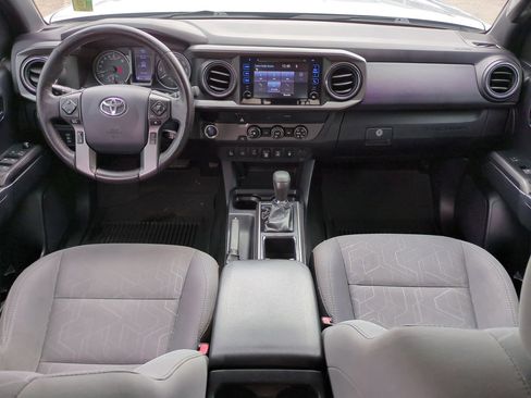 Used 2019 Toyota Tacoma TRD Off-Road image 15