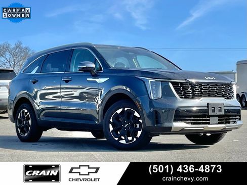 Used 2024 Kia Sorento S image 1