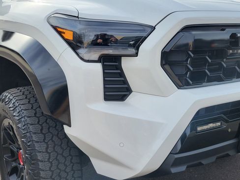 Used 2024 Toyota Tacoma TRD Pro image 18