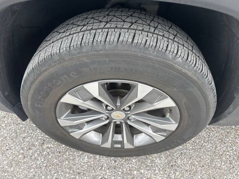 Used 2025 Chevrolet Equinox LT w/ Convenience Package II FWD image 8