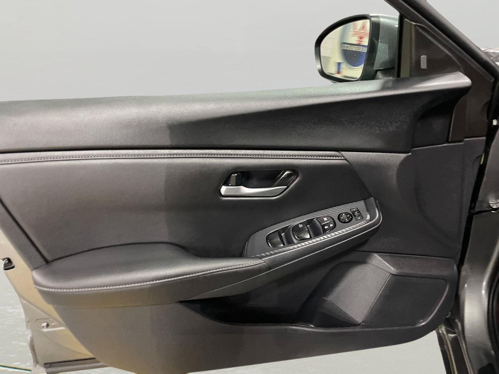 Used 2025 Nissan Sentra SV w/ All-Weather Package FWD image 27