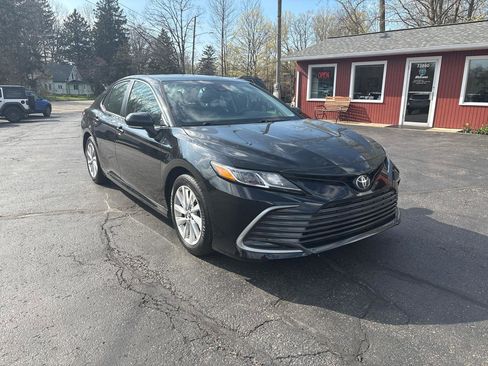Used 2023 Toyota Camry LE image 1