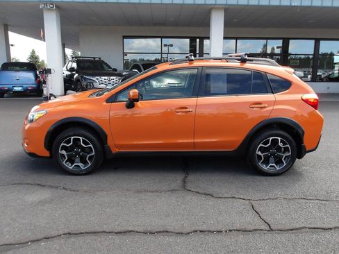 Used 2013 Subaru Crosstrek 2.0i Limited w/ Popular Pkg 2 AWD/4WD image 2
