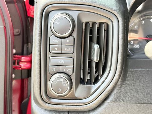 Used 2019 Chevrolet Silverado 1500 Custom w/ Custom Value Package AWD/4WD image 35