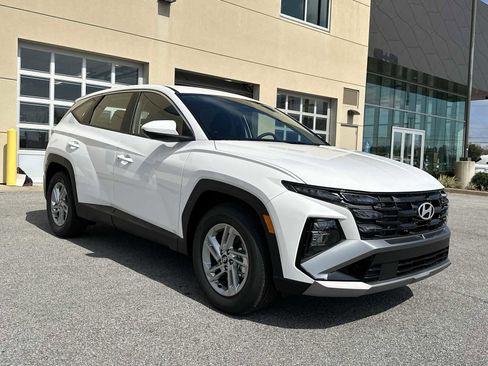 New 2026 Hyundai Tucson SE image 2