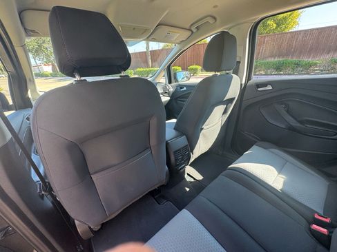 Used 2017 Ford C-MAX SE image 28