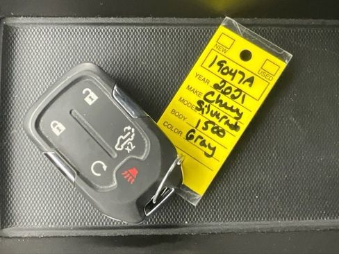 Used 2021 Chevrolet Silverado 1500 LT image 29