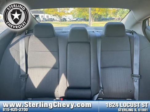 Used 2024 Nissan Altima 2.5 SV image 18