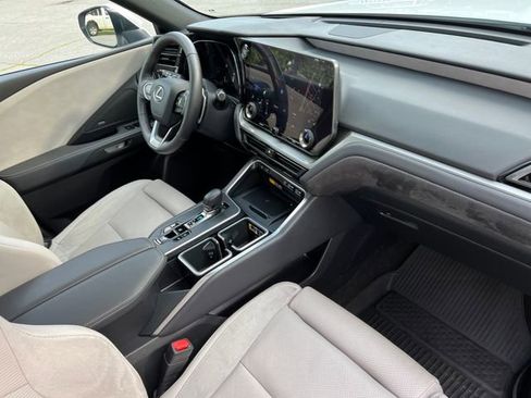 Used 2024 Lexus TX 350 AWD w/ Technology Package image 39