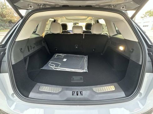 New 2026 Lincoln Nautilus Premier w/ Equipment Group 102A image 18