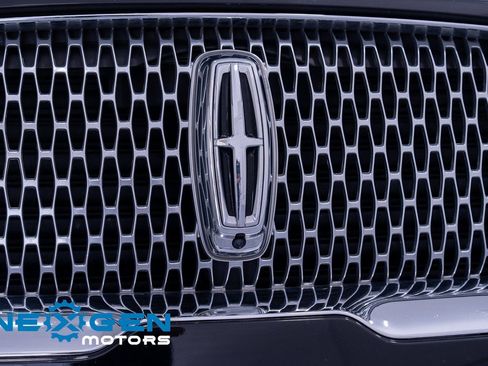 Used 2022 Lincoln Navigator Reserve AWD/4WD image 30