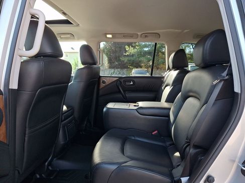 Used 2021 Nissan Armada SL w/ Captain's Chairs Package image 11