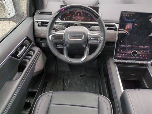 Used 2025 GMC Sierra EV Denali image 15