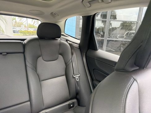 Used 2023 Volvo XC60 B5 Plus w/ Climate Package AWD/4WD image 15