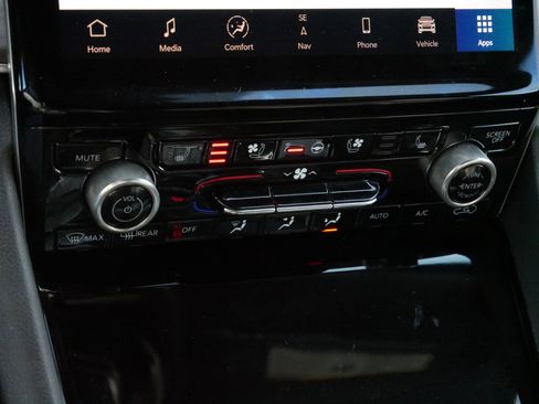 Used 2021 Jeep Grand Cherokee L Overland w/ Luxury Tech Group IV image 23