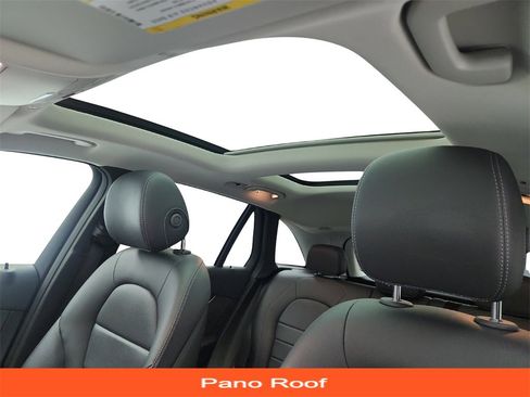 Used 2021 Mercedes-Benz GLC 300 4MATIC image 11