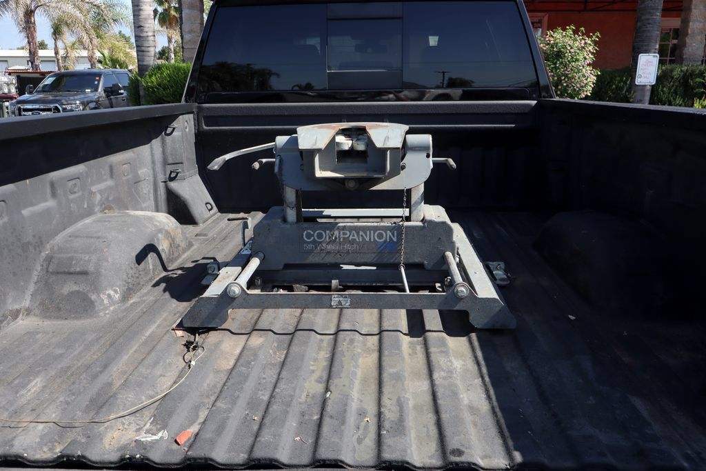 Used 2023 GMC Sierra 2500 AT4 w/ AT4 Preferred Package AWD/4WD image 10