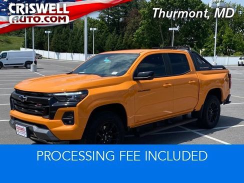 Used 2025 Chevrolet Colorado Z71 w/ Midnight Edition AWD/4WD image 1